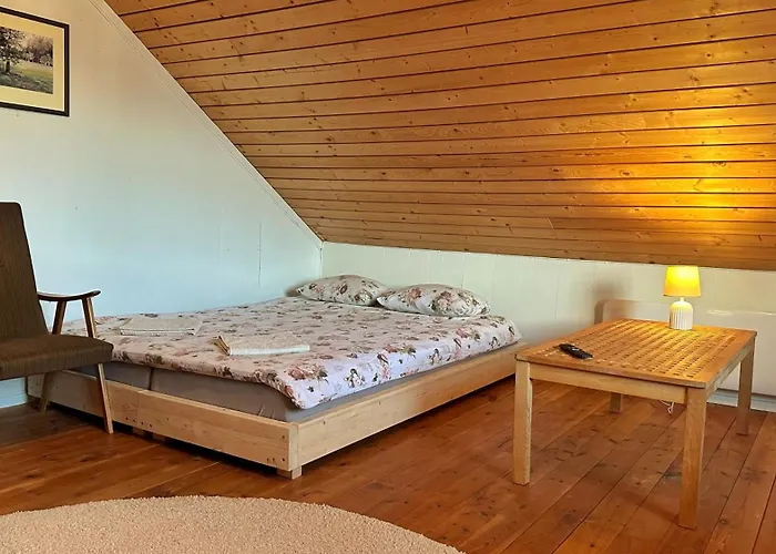 Cozy Cabin