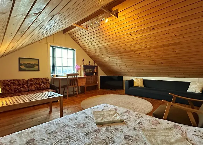 Cozy Cabin